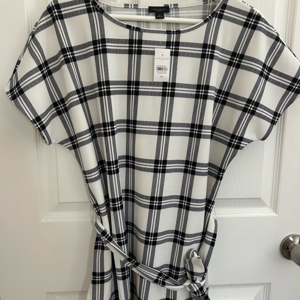 Ann Taylor Black and White Plaid Tunic